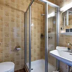 Gasthuis Au 3*